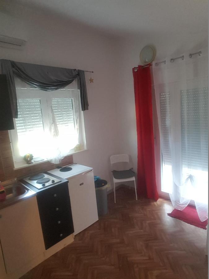 Apartments Megi Biograd Na Moru Exterior photo