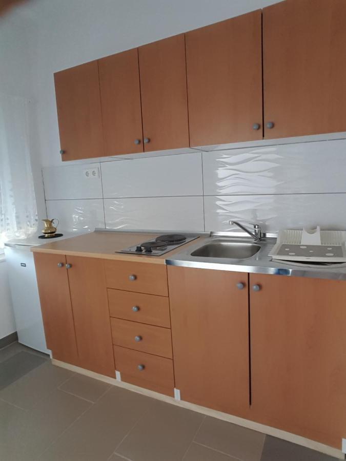Apartments Megi Biograd Na Moru Exterior photo