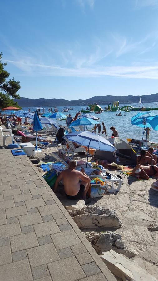 Apartments Megi Biograd Na Moru Exterior photo